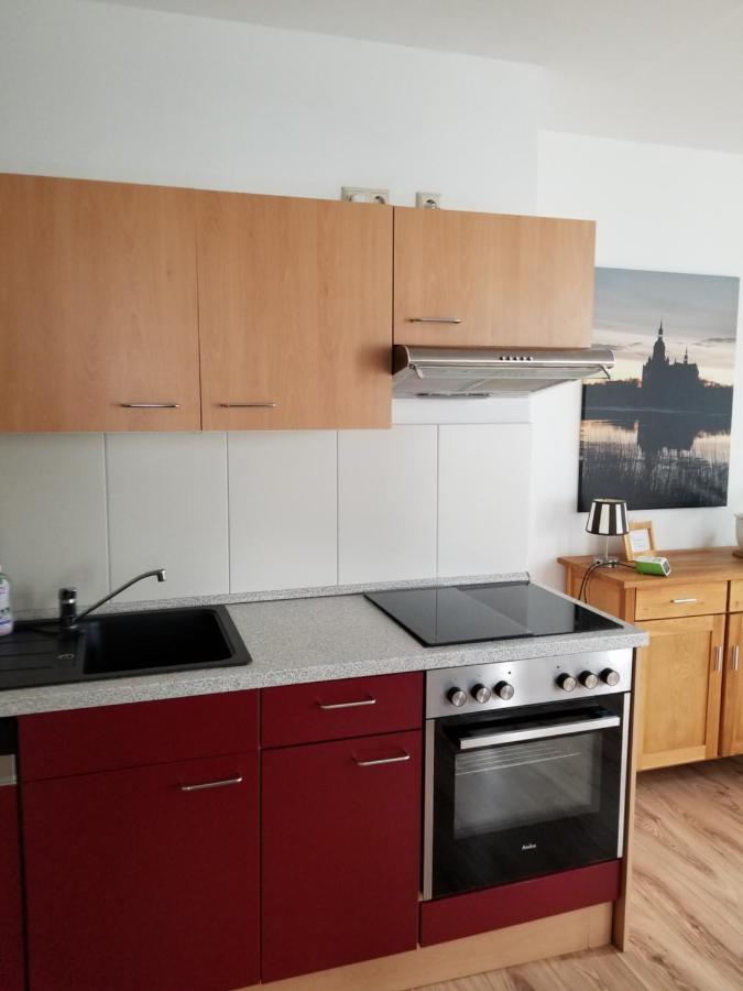 Altstadt Ferienwohnung Stralsund Mit Parkplatz Exteriör bild